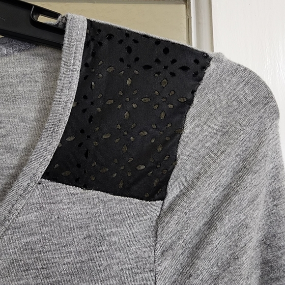 Vocal Gray Women's Rhinestone Bling Skull Floral Long Sleeve Medium Made in USA - Picture 11 of 14